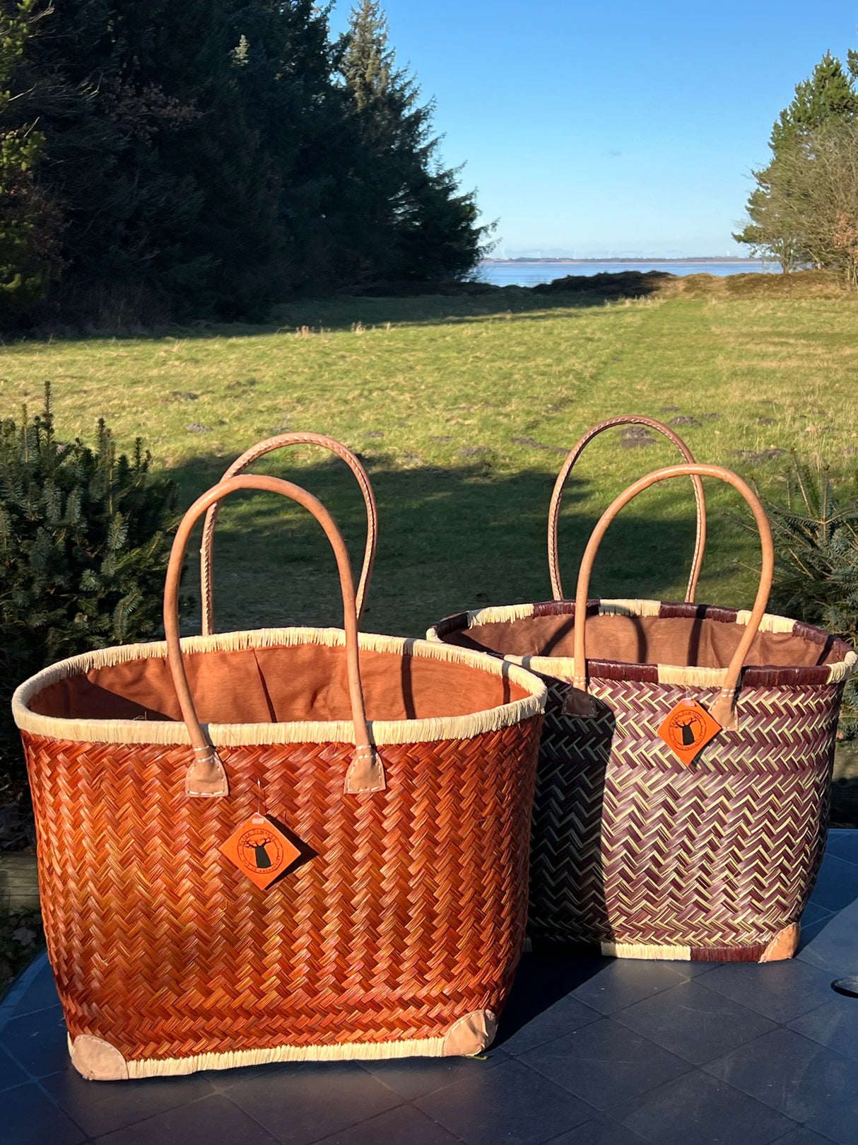 Håndlavede Madagascar-Kurvetaske – Perfekte til Opbevaring og Eventyr (M)