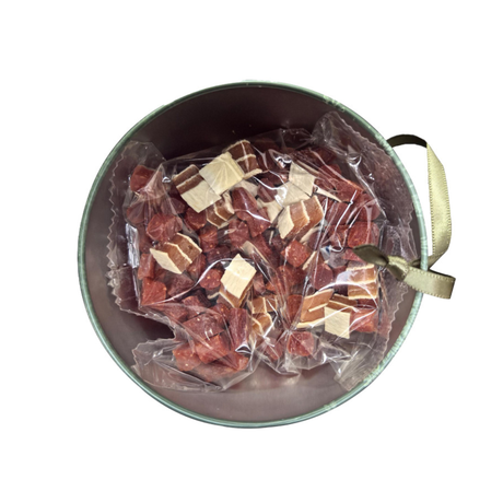 Treateaters Christmas Ball 60 g – Genanvendelig julekugle med lækre hundegodbidder